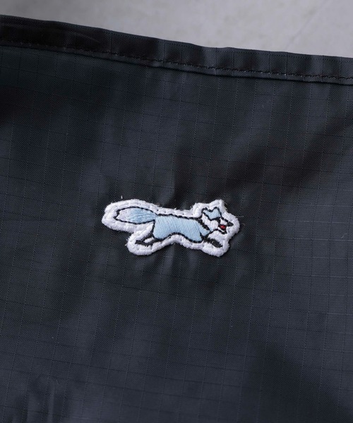 NANO universe(ナノユニバース)の「「PENNEYS」別注パッカブルバッグ(ショルダーバッグ・メンズ・ライム/ブラック/ブルー・FREE)」の5枚目の写真