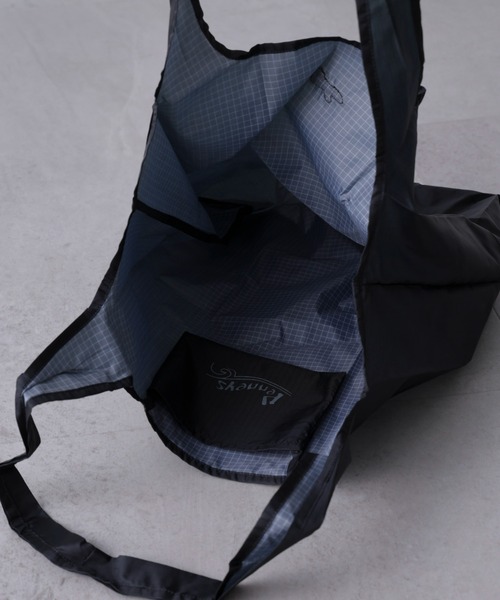 NANO universe(ナノユニバース)の「「PENNEYS」別注パッカブルバッグ(ショルダーバッグ・メンズ・ライム/ブラック/ブルー・FREE)」の4枚目の写真