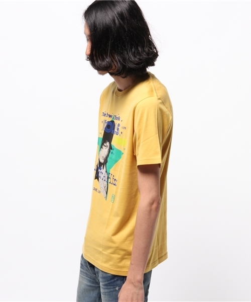 HYSTERIC GLAMOUR(ヒステリックグラマー)の「NYD/LOOKING FOR A KISS pt T-SH(Tシャツ/カットソー・メンズ・ホワイト/イエロー/ブラック・SMALL/LARGE/MEDIUM)」の5枚目の写真