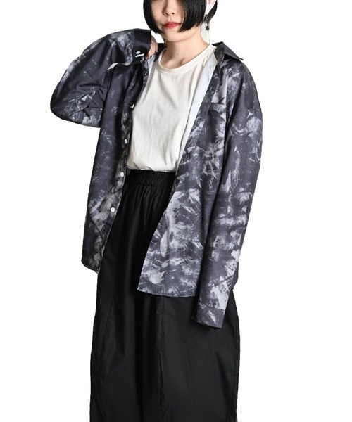 セール】幾何学柄 長袖総柄シャツ レギュラーカラー ブラウス（シャツ
