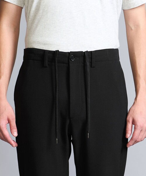 BEAUTY&YOUTH UNITED ARROWS(ビューティーアンドユースユナイテッドアローズ)の「【WEB限定 WARDROBE SMART】TR イージー スキニーパンツ(その他パンツ・メンズ・ブラック/ダークグレー/ダークブラウン・XL/L/M/S)」の4枚目の写真