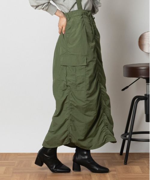 BACK NUMBER（バックナンバー）の「【BACK NUMBER】ナイロンカーゴスカート（スカート・レディース・ブラック/オリーブ・M/L）」の2枚目の写真