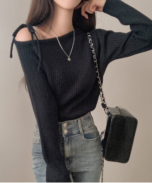 gossip!ロサンゼルス(ゴシップロサンゼルス)の「Y2K アンバランスオフショルダーリボンストラップリブニット(ニット/セーター・レディース・ブラック/アイボリー/ワイン・FREE)」の7枚目の写真