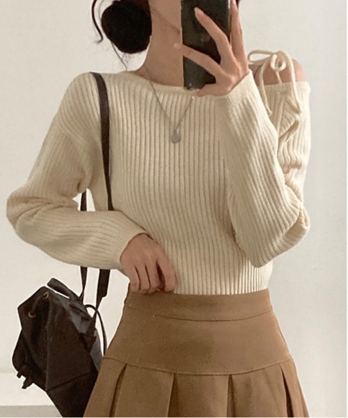 gossip!ロサンゼルス(ゴシップロサンゼルス)の「Y2K アンバランスオフショルダーリボンストラップリブニット(ニット/セーター・レディース・ブラック/アイボリー/ワイン・FREE)」の9枚目の写真