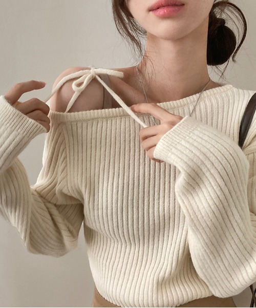 gossip!ロサンゼルス(ゴシップロサンゼルス)の「Y2K アンバランスオフショルダーリボンストラップリブニット(ニット/セーター・レディース・ブラック/アイボリー/ワイン・FREE)」の13枚目の写真