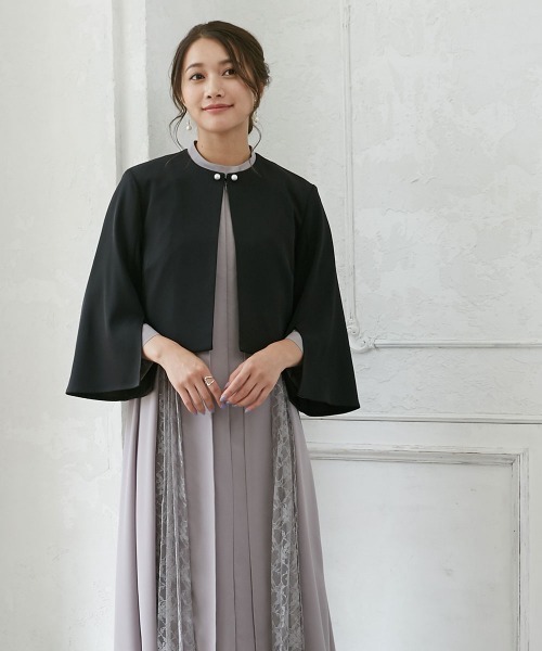 Jolie et Jolie(ジョリーエジョリー)の「袖スリットデザインノーカラージャケット(ノーカラージャケット・レディース・アイボリー/ブラック・3L/4L/5L/M/L/LL)」の11枚目の写真