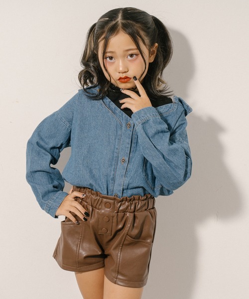 URBAN CHERRY(アーバンチェリー)の「フェイクレザータックショートパンツ(その他パンツ・キッズ・ブラウン/ブラック・150cm/140cm/130cm/120cm/110cm)」の3枚目の写真