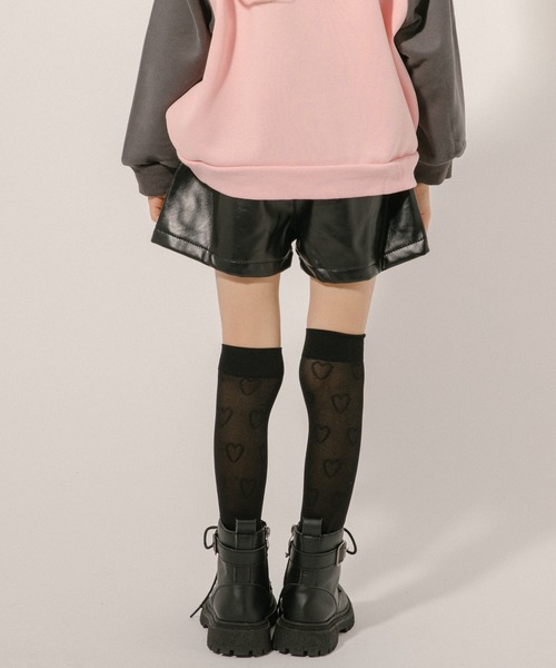 URBAN CHERRY(アーバンチェリー)の「フェイクレザータックショートパンツ(その他パンツ・キッズ・ブラウン/ブラック・150cm/140cm/130cm/120cm/110cm)」の16枚目の写真