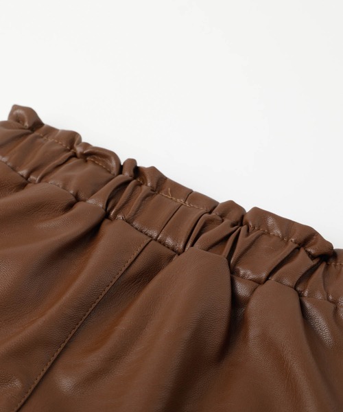URBAN CHERRY(アーバンチェリー)の「フェイクレザータックショートパンツ(その他パンツ・キッズ・ブラウン/ブラック・150cm/140cm/130cm/120cm/110cm)」の21枚目の写真