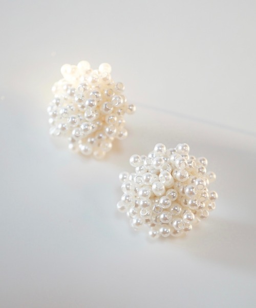 CERCA(チェルカ)の「saran jewelry/パール デザイン イヤリング(イヤリング・レディース・A・FREE)」の4枚目の写真