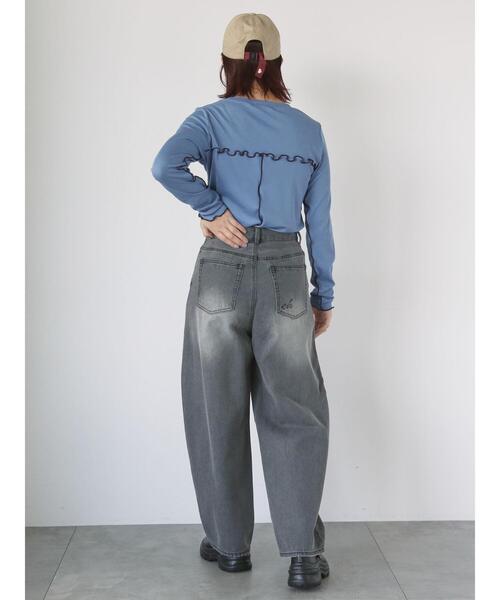 ehka sopo(エヘカソポ)の「カーブデニムパンツ(その他パンツ・レディース・チャコールグレー/ブルー/サックスブルー・M/S)」の20枚目の写真