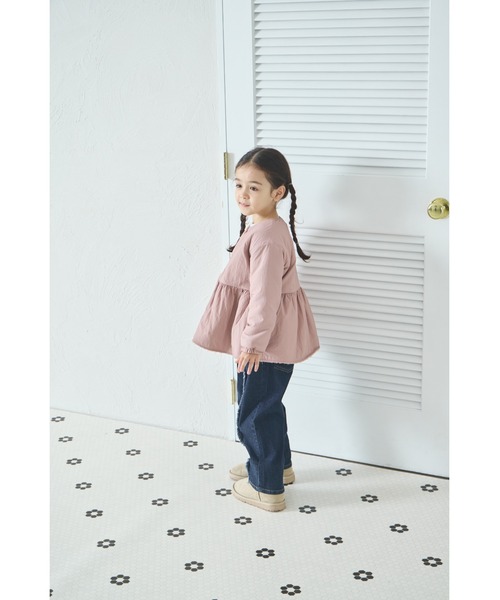 pairmanon（ペアマノン）の「裏ボア ガールズ フレアシルエット ナイロン ブルゾン（ブルゾン・キッズ・テラコッタ/ブラック/ベージュ/ピンク・90/100/110/120/130/140/150）」の11枚目の写真