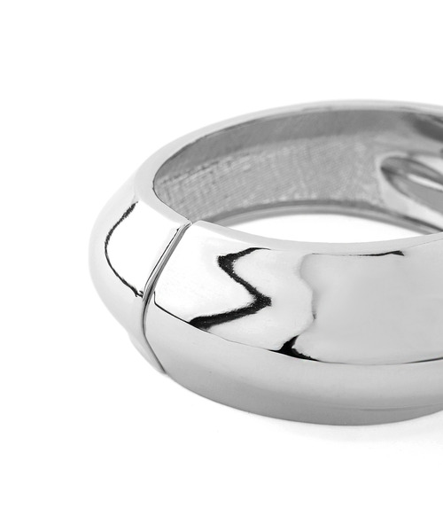 ANEMONE（アネモネ）の「ボリュームメタルバングル（バングル/リストバンド・レディース・シルバー・FREE）」の3枚目の写真