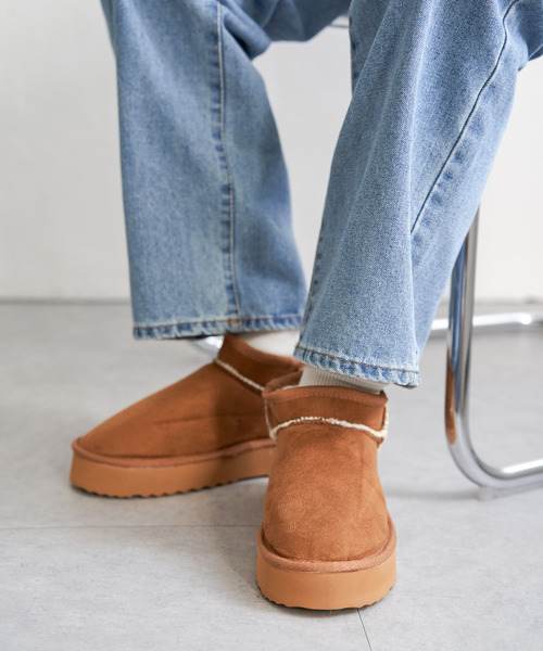 VENCEEXCHANGE（ヴァンスエクスチェンジ）の「ムートンブーツ（ブーツ・レディース・グレー/ブラック/キャメル・L/M）」の6枚目の写真