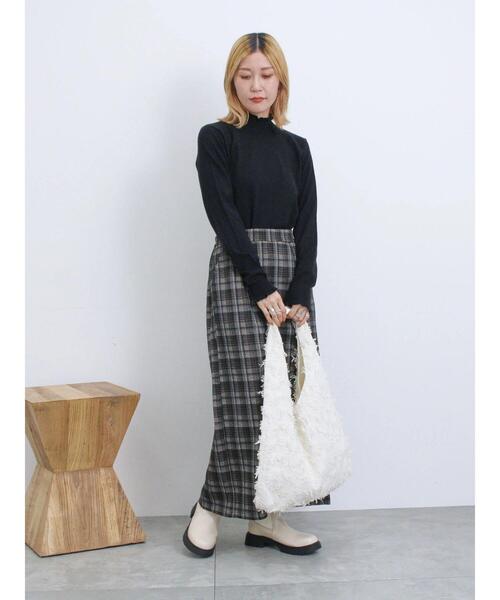 Samansa Mos2 blue（サマンサモスモスブルー）の「フリル衿ニットプルオーバー（ニット/セーター・レディース・ブラック/ブルー/オフホワイト・F）」の15枚目の写真