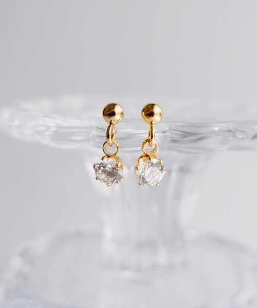 CERCA(チェルカ)の「SARINOHANA/キュービックジルコニアピアス/ゴールド/シルバー(ピアス(両耳用)・レディース・B/その他4/A/その他1/その他2/その他3/その他5/C/D/E・FREE)」の3枚目の写真