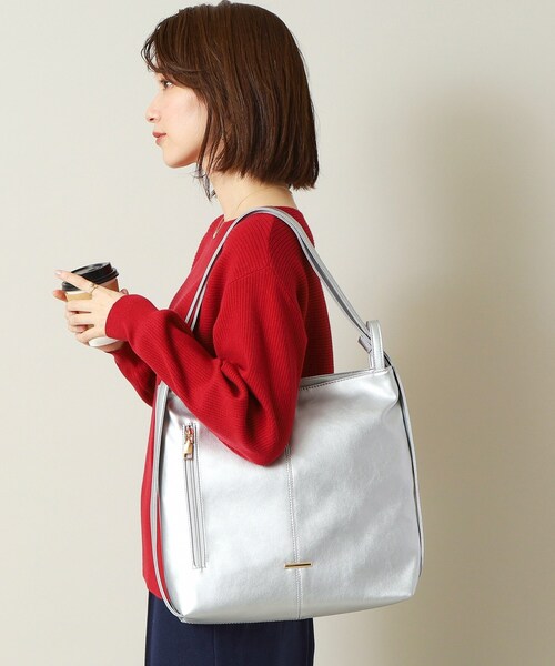 ITS'DEMO（イッツデモ）の「◆【A4対応】2WAYリュック（バックパック/リュック・レディース・シルバー/ブラック/ナチュラル/ボルドー・00）」の5枚目の写真