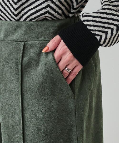 DRESKIP（ドレスキップ）の「◆【S-LL】脚をすっきりきれいに魅せる スエード調 ピンタックワイドパンツ（その他パンツ・レディース・チャコールグレー/グリーン/ナチュラル・01/02/03/04）」の21枚目の写真