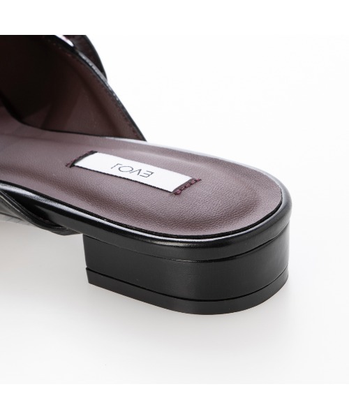 EVOL（イーボル）の「【柔らかい・クッション入り】ゴールドモチーフフラットミュール IY5706（パンプス・レディース・シルバー/アイボリー/ブラック/パイソン・LL/L/M/S）」の15枚目の写真