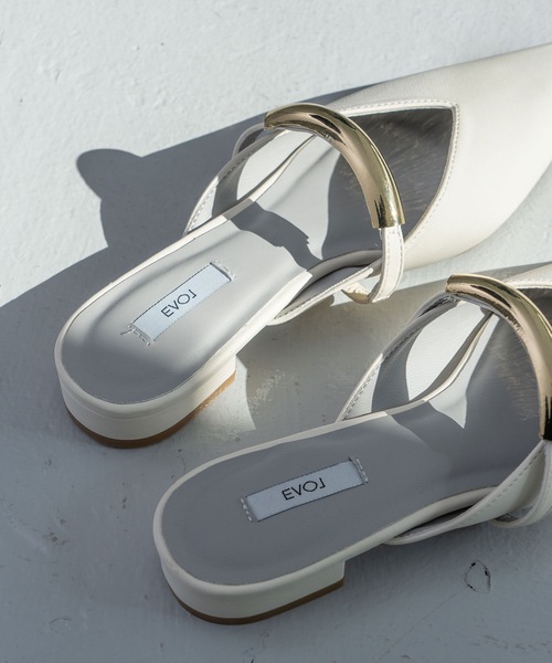 EVOL（イーボル）の「【柔らかい・クッション入り】ゴールドモチーフフラットミュール IY5706（パンプス・レディース・シルバー/アイボリー/ブラック/パイソン・LL/L/M/S）」の6枚目の写真