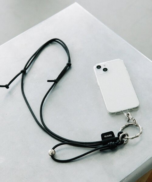 Beau're（ヴュレ）の「BEAURE カウレザー バンブーデザイン 金具モバイルストラップショルダー（スマホグッズ・レディース・サンドベージュ/ブルー系その他/シルバー/ブラック・0）」の1枚目の写真