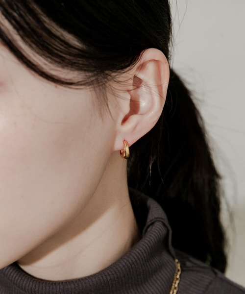 SMELLY（スメリー）の「ステンレスミニドロップワンタッチピアス（ピアス（両耳用）・レディース・シルバー/ゴールド・-）」の5枚目の写真