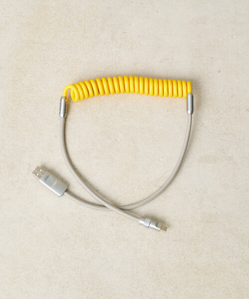 SAHIR（サヒール）の「【SAHIR サヒール】Bicolor cable type C（スマホグッズ・レディース・ブルー系その他/イエロー・0）」の4枚目の写真