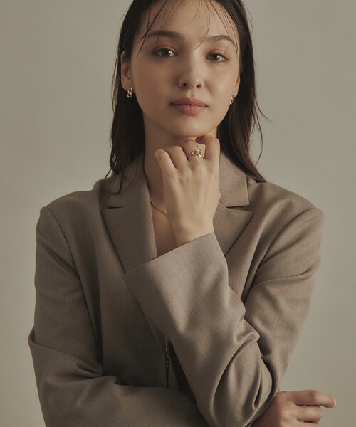 COCOSHNIK(ココシュニック)の「K10キヘイモチーフダブルチェーン リング大(リング・レディース・イエローゴールド・18)」の7枚目の写真