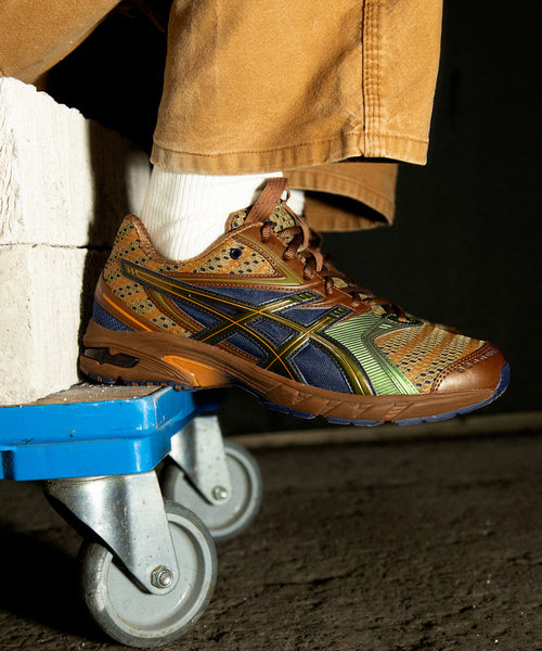 ASICS(アシックス)の「【ASICS / アシックス】UB9-S GEL-DS TRAINER 14 / 1203A606(スニーカー・レディース・ブラウン/イエロー/オレンジ/グリーン・24cm/25cm)」の4枚目の写真