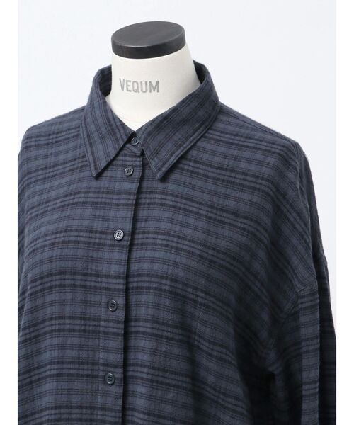 VEQUM（VEQUM）の「【VEQUM】BOXY OVER SHIRT（シャツ/ブラウス・レディース・ブラック/ネイビー・FREE）」の21枚目の写真