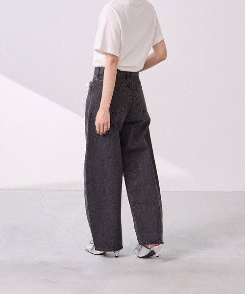 menue(メヌエ)の「ポインテッドトゥ スニーカーミュール パンプス(サンダル・レディース・アイボリー/ブラック/シルバー・SS/S/M/L/LL/3L)」の17枚目の写真