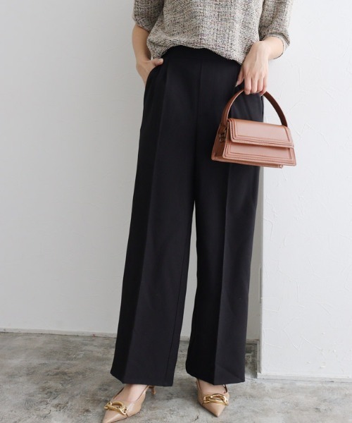 Pierrot（ピエロ）の「ラクしてキレイ！ストレッチストレートパンツ（スラックス・レディース・ベージュ系その他/ブラック/チャコール/ネイビー・PM/PS/TL/TM/LL/L/M/PL）」の22枚目の写真