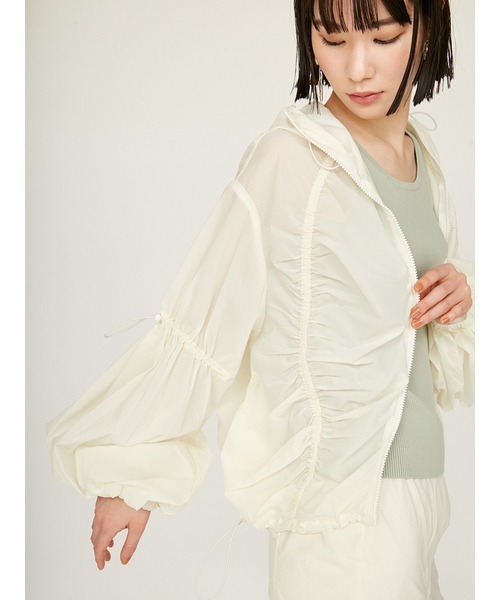 emmi（エミ）の「【ONLINE限定カラー】ギャザーナイロンブルゾン（ナイロンジャケット・レディース・ミント/ネイビー/ブラウン/オフホワイト・FREE）」の13枚目の写真