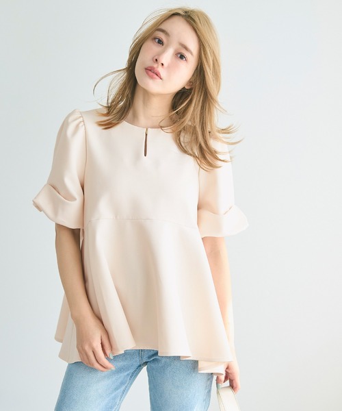 coca(coca)(コカ)の「ボリュームスリーブペプラムブラウス(シャツ/ブラウス・レディース・ライトベージュ/ブラック・S/M/L)」の11枚目の写真