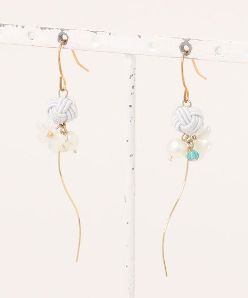 tone（トーン）の「【Shin】[Shin]水引と天然石のピアス(MA)（ピアス（両耳用）・レディース・レッド系その他/ピンク/ブラウン系その他/スカイブルー系2/ブルー/パープル/シアン/クリーム/パープル系2/ブラック/ブラック系2/ベージュ・FREE）」の7枚目の写真