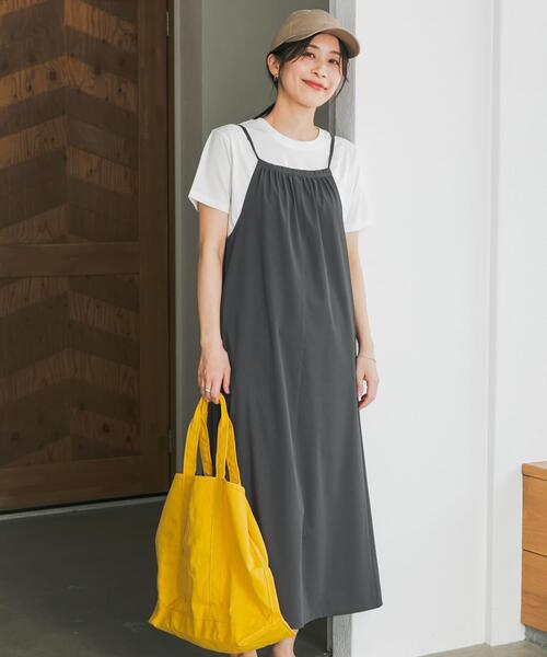 URBAN RESEARCH DOORS（アーバンリサーチドアーズ）の「『仁村紗和さん着用』『UR TECH』サマシェアバックドロストキャミワンピース（ワンピース・レディース・グレー/ブラック・MEDIUM）」の7枚目の写真