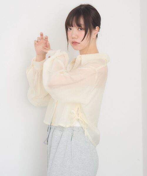 RETRO GIRL(レトロガール)の「サイドドロストシアーSH(シャツ/ブラウス・レディース・ブラック/ライトオレンジ系/オフホワイト・FREE)」の13枚目の写真