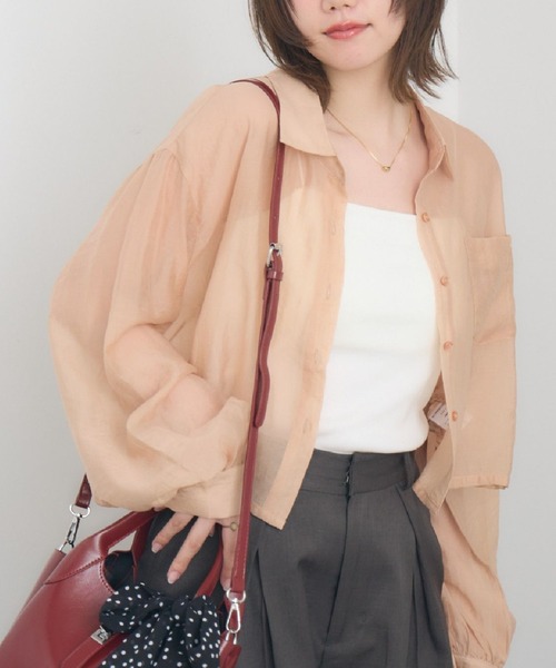RETRO GIRL(レトロガール)の「サイドドロストシアーSH(シャツ/ブラウス・レディース・ブラック/ライトオレンジ系/オフホワイト・FREE)」の2枚目の写真