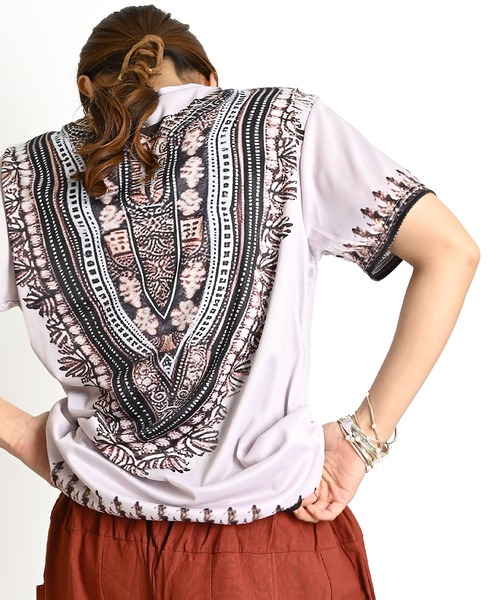 MARAI(マーライ)の「エスニック柄 半袖Tシャツ プリント(Tシャツ/カットソー・レディース・グリーン系/ブルー系・FREE)」の8枚目の写真