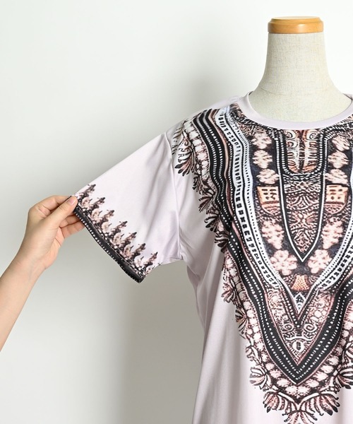 MARAI(マーライ)の「エスニック柄 半袖Tシャツ プリント(Tシャツ/カットソー・レディース・グリーン系/ブルー系・FREE)」の9枚目の写真