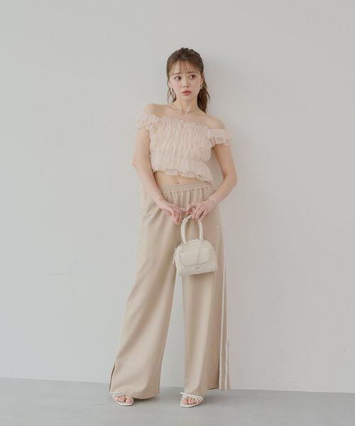 Chico（チコ）の「【7色展開】レースドロップフリルシャーリング