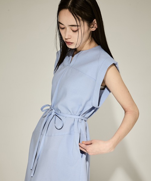 STUDIOUS（ステュディオス）の「【STUDIOUS/ステュディオス】Back Tucked Dress/バックタックワンピース/ドレス（ワンピース・レディース・ブルー/ブラック/グレー・2/1）」の21枚目の写真