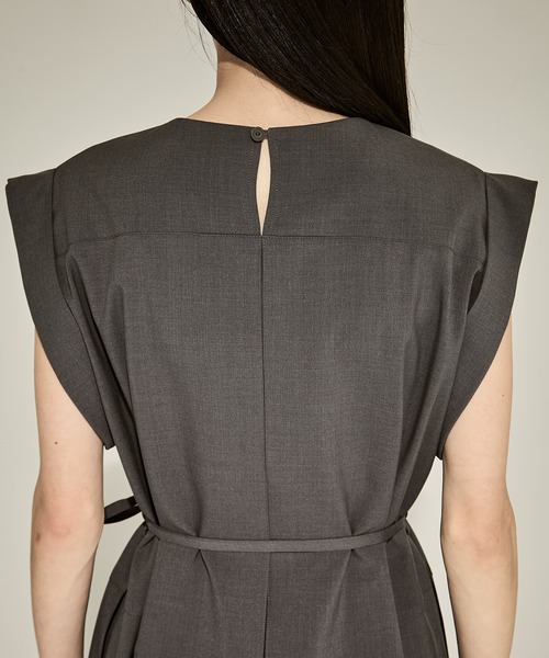 STUDIOUS（ステュディオス）の「【STUDIOUS/ステュディオス】Back Tucked Dress/バックタックワンピース/ドレス（ワンピース・レディース・ブルー/ブラック/グレー・2/1）」の17枚目の写真