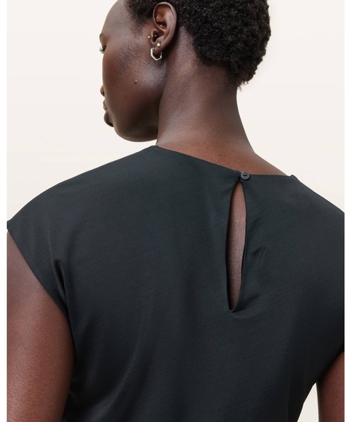 ALLSAINTS(オールセインツ)の「ANNALIE SLIM FIT JERSEY TOP | ANNALIE スリム フィット ジャージー トップ(Tシャツ/カットソー・レディース・ブラック・XS/M/S/L)」の7枚目の写真