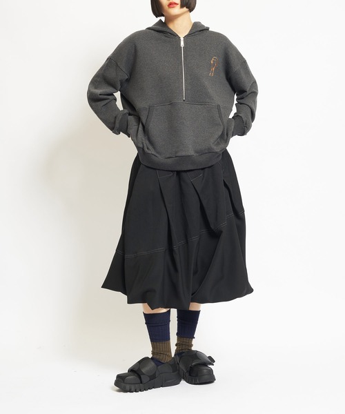 gomme（ゴム）の「6ozデニム　タックスカート（デニムスカート・レディース・ブラック/インディゴブルー・MEDIUM）」の5枚目の写真