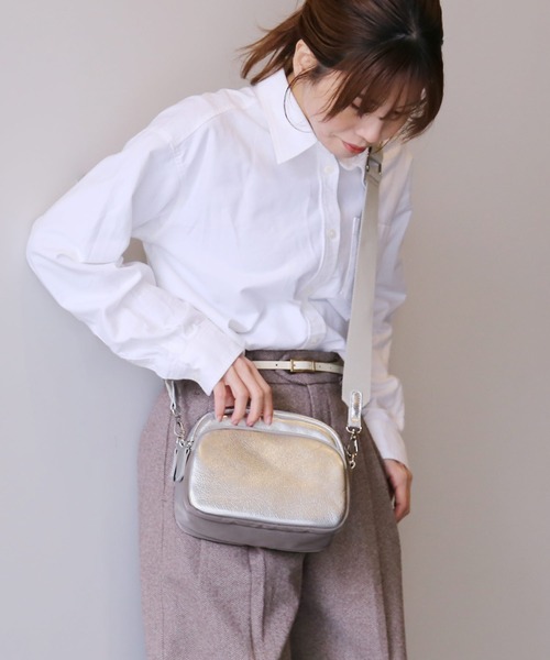 Mia Borsa（ミアボルサ）の「[Mia Borsa]ナイロンショルダーバッグ レディース 軽量（ショルダーバッグ・レディース・レッド/グリーン/シルバー/アイボリー/グレイッシュベージュ/ブラック・FREE）」の6枚目の写真
