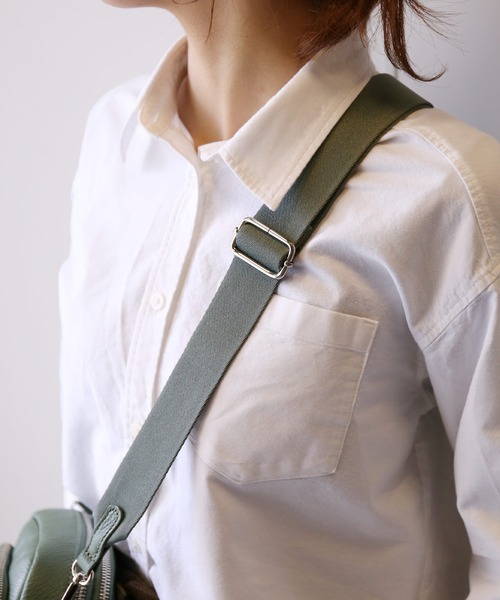 Mia Borsa（ミアボルサ）の「[Mia Borsa]ナイロンショルダーバッグ レディース 軽量（ショルダーバッグ・レディース・レッド/グリーン/シルバー/アイボリー/グレイッシュベージュ/ブラック・FREE）」の12枚目の写真