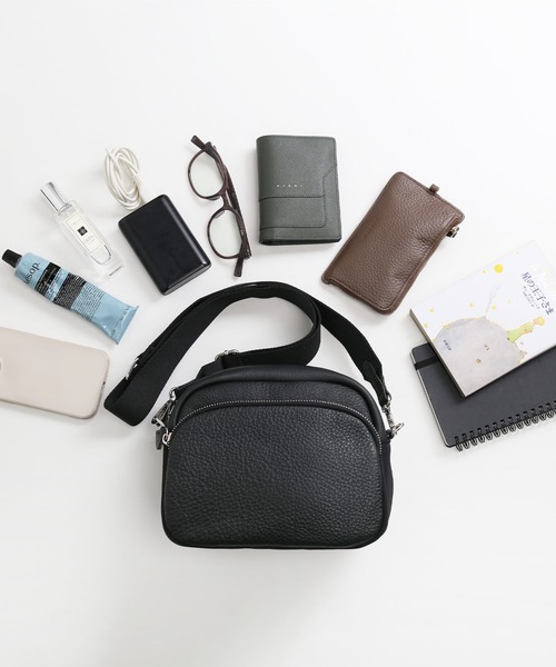 Mia Borsa（ミアボルサ）の「[Mia Borsa]ナイロンショルダーバッグ レディース 軽量（ショルダーバッグ・レディース・レッド/グリーン/シルバー/アイボリー/グレイッシュベージュ/ブラック・FREE）」の17枚目の写真