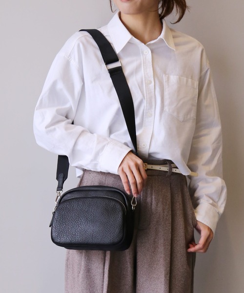 Mia Borsa（ミアボルサ）の「[Mia Borsa]ナイロンショルダーバッグ レディース 軽量（ショルダーバッグ・レディース・レッド/グリーン/シルバー/アイボリー/グレイッシュベージュ/ブラック・FREE）」の8枚目の写真