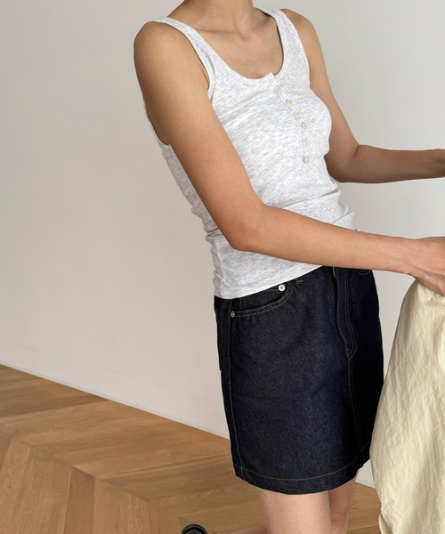 CANAL JEAN（キャナルジーン）の「El mar　ヘンリータンクトップ（タンクトップ・レディース・アイボリー/グレー/チャコールグレー・ONE SIZE）」の8枚目の写真